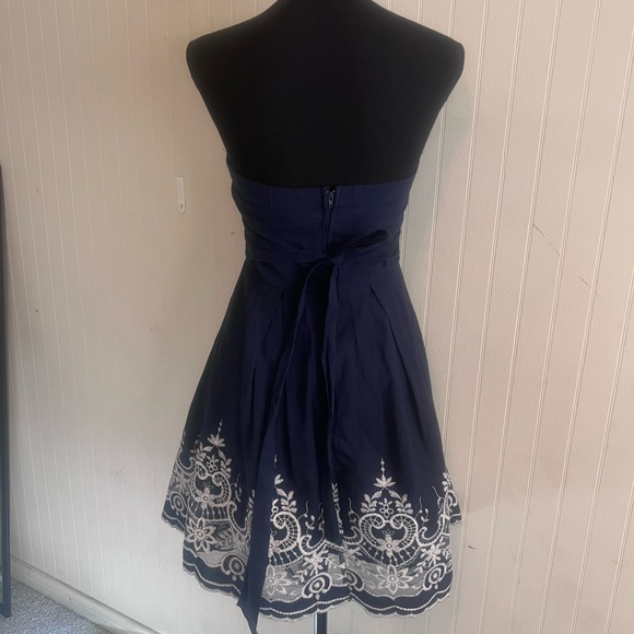 Rue 21 Super cute fluffy mini dress, junior size 7. A line with liner bu… - Picture 4 of 5